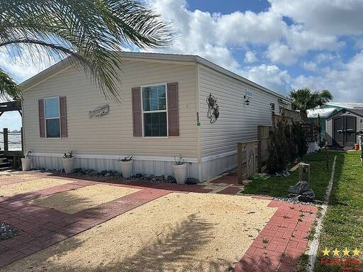 mobile home thumb