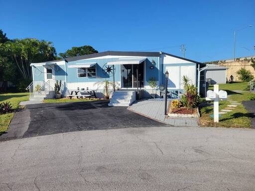 mobile home thumb