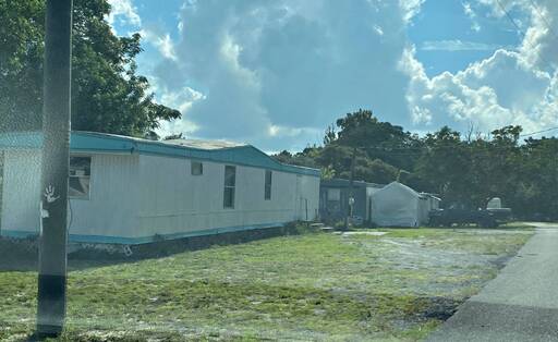 mobile home thumb