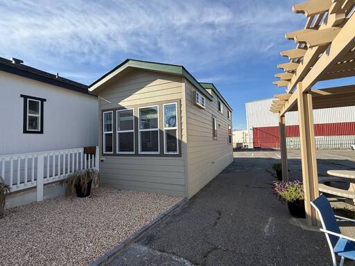 mobile home thumb